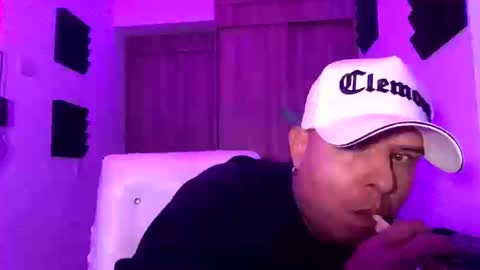 paisaexotico online show from September 30, 1:43 am