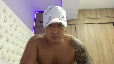 paisaexotico online show from October 6, 4:54 am