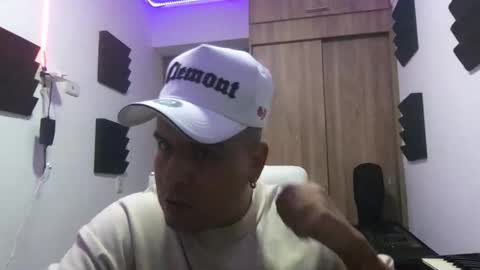 paisaexotico online show from October 26, 12:49 am