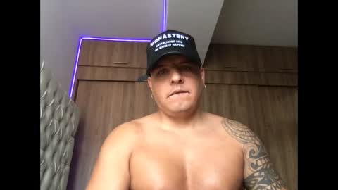 paisaexotico online show from October 31, 9:05 pm