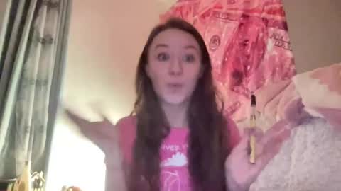 Snapshot of paisleysnowxo chatting on February 27, 7:23 am paisleysnowxo online show from February 27, 7:23 am