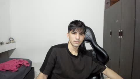 pakun_ online show from January 7, 11:24 pm