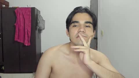 Snapshot of pakun_ chatting on November 18, 1:55 am pakun_ online show from November 18, 1:55 am