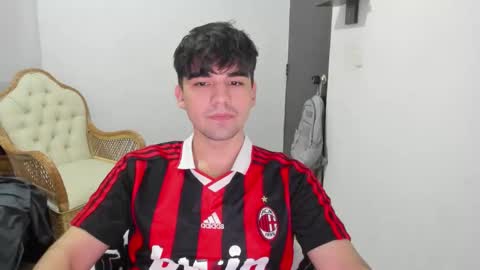 Snapshot of pakun_ chatting on January 12, 3:23 am pakun_ online show from January 12, 3:23 am