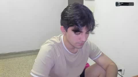 Snapshot of pakun_ chatting on February 5, 1:21 am pakun_ online show from February 5, 1:21 am