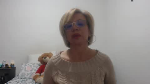 Snapshot of paloma_martin chatting on January 28, 11:50 pm paloma online show from January 28, 11:50 pm