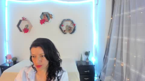 Paloma  online show from December 7, 12:41 am