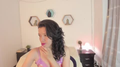 Paloma  online show from February 16, 12:30 am