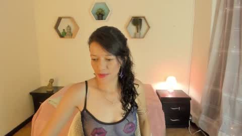 Paloma  online show from February 5, 9:08 pm