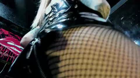 Paloma online show from March 19, 9:30 pm