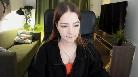 Snapshot of pambeeslyy chatting on March 5, 2:34 pm Pam online show from March 5, 2:34 pm