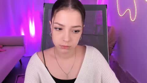 Snapshot of pambeeslyy chatting on January 12, 8:30 am Pam online show from January 12, 8:30 am