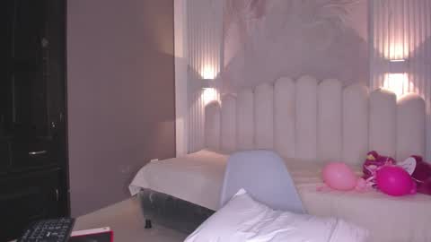 pamela online show from December 2, 7:09 pm