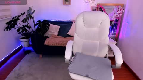 Pamela online show from March 6, 9:58 am