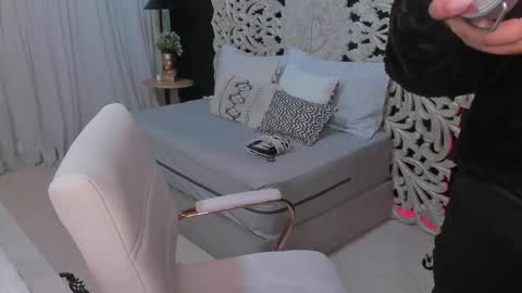 pamela online show from September 24, 4:05 am