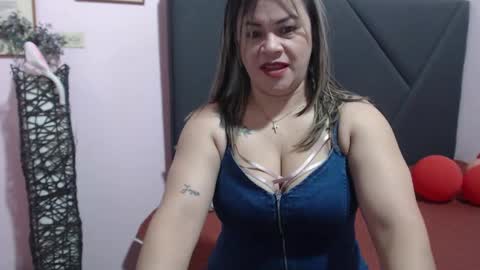 Snapshot of pamela_echeverria chatting on September 18, 10:28 am pamela_echeverria online show from September 18, 10:28 am