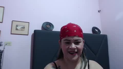 Snapshot of pamela_echeverria chatting on October 3, 10:45 am pamela_echeverria online show from October 3, 10:45 am