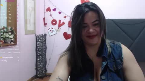 pamela_echeverria online show from April 29, 11:14 am
