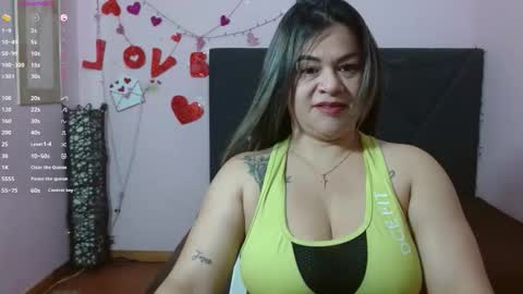 pamela_echeverria online show from May 11, 11:16 am