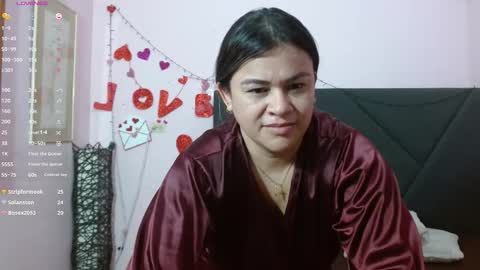 pamela_echeverria online show from May 11, 4:04 pm