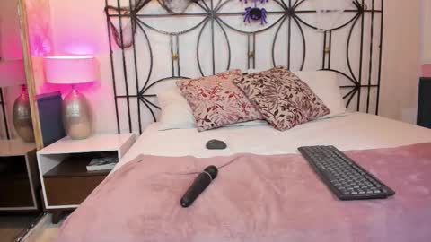 pamela_johnsonn online show from October 30, 9:37 pm