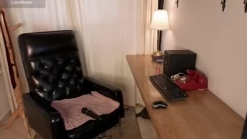 pamela_johnsonn online show from April 27, 5:33 pm