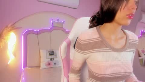 Snapshot of pamela_monroy_ chatting on April 1, 10:49 am Princess Pamela online show from April 1, 10:49 am