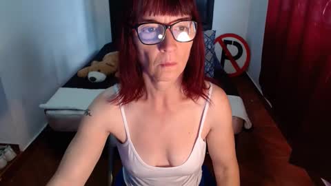 Pamela Jagger online show from February 10, 5:52 pm