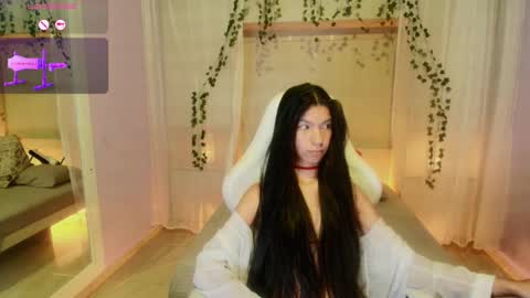  P A M  online show from September 16, 4:24 am
