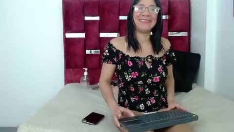 pamelacruzthx online show from October 11, 1:49 am