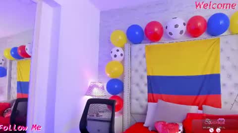 Snapshot of pamelamiler_ chatting on June 25, 2:10 pm TELL ME PAMELLA AND GIVE ME A GOOD GRADE ITS IMPORTANT online show from June 25, 2:10 pm