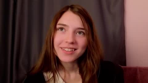 daniella online show from October 25, 7:52 pm