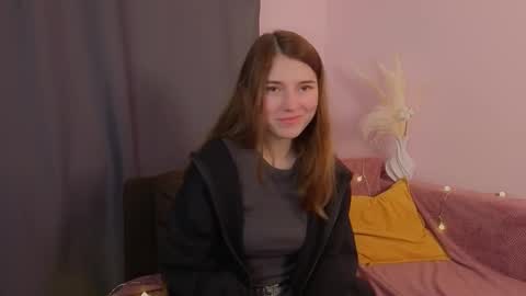 daniella online show from November 4, 7:35 pm