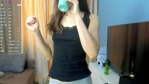 daniella online show from May 2, 9:03 am