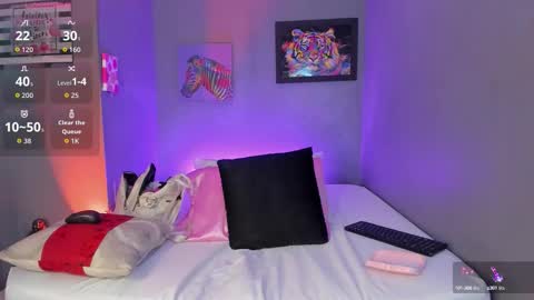 Pammela online show from October 3, 5:10 pm