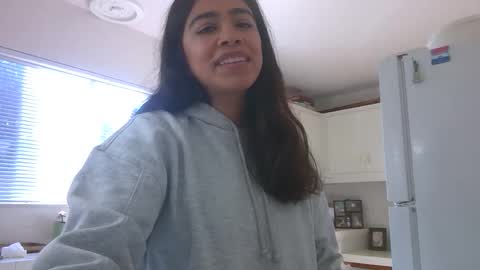 PancakePeachez online show from December 4, 6:28 pm