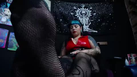 Snapshot of pandoragoddess chatting on February 19, 12:03 am online show from February 19, 12:03 am