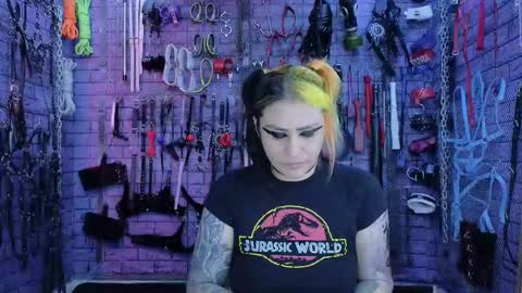 PandoraNez online show from October 2, 6:53 am