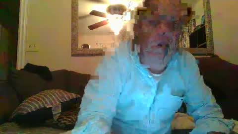 Snapshot of pandptonight chatting on October 7, 6:54 am pandptonight online show from October 7, 6:54 am