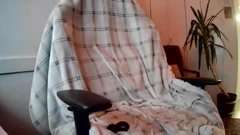 pankinkyboi online show from April 30, 4:30 am