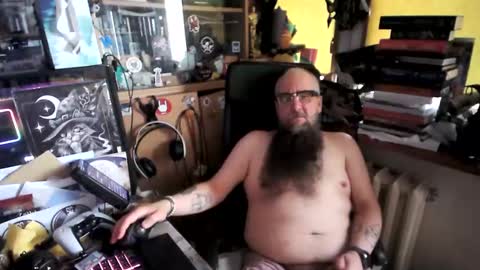 panmisiek45 online show from April 11, 11:36 am