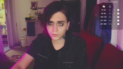 In bio online show from December 21, 10:17 pm