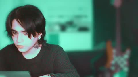 In bio online show from April 3, 6:17 pm