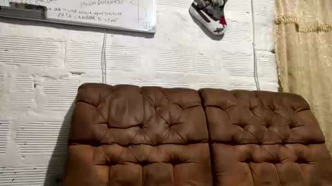 Snapshot of panthers_room chatting on December 20, 9:54 am panthers_room online show from December 20, 9:54 am