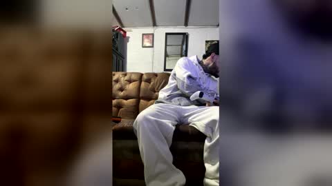 panthers_room online show from March 7, 7:16 am