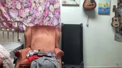 Pantiesofthefae online show from September 24, 9:56 am