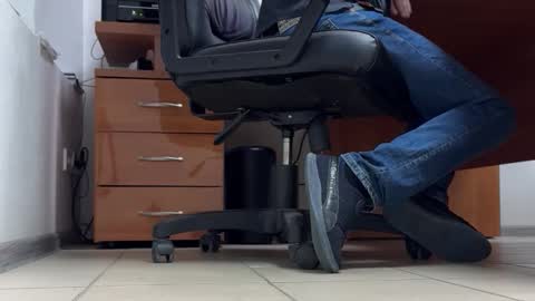 Pantyhose Lover online show from October 28, 5:11 am