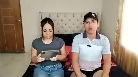 Paola 23 and Andres 25 online show from November 22, 6:51 pm