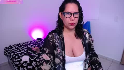paola online show from January 8, 2:46 am
