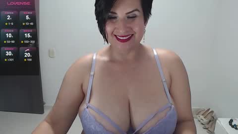 Paola Williams online show from February 28, 2:42 am